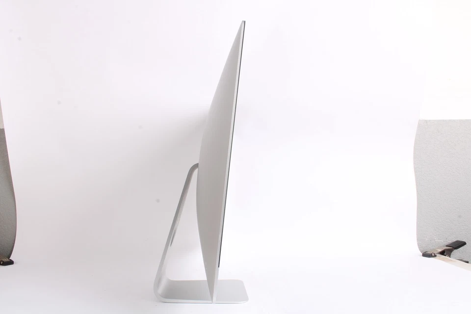 Apple iMac A1419 27" Late-2013 Computer w/ Intel Core i5 (I5-4670) / 8GB Ram - Image 3 of 4