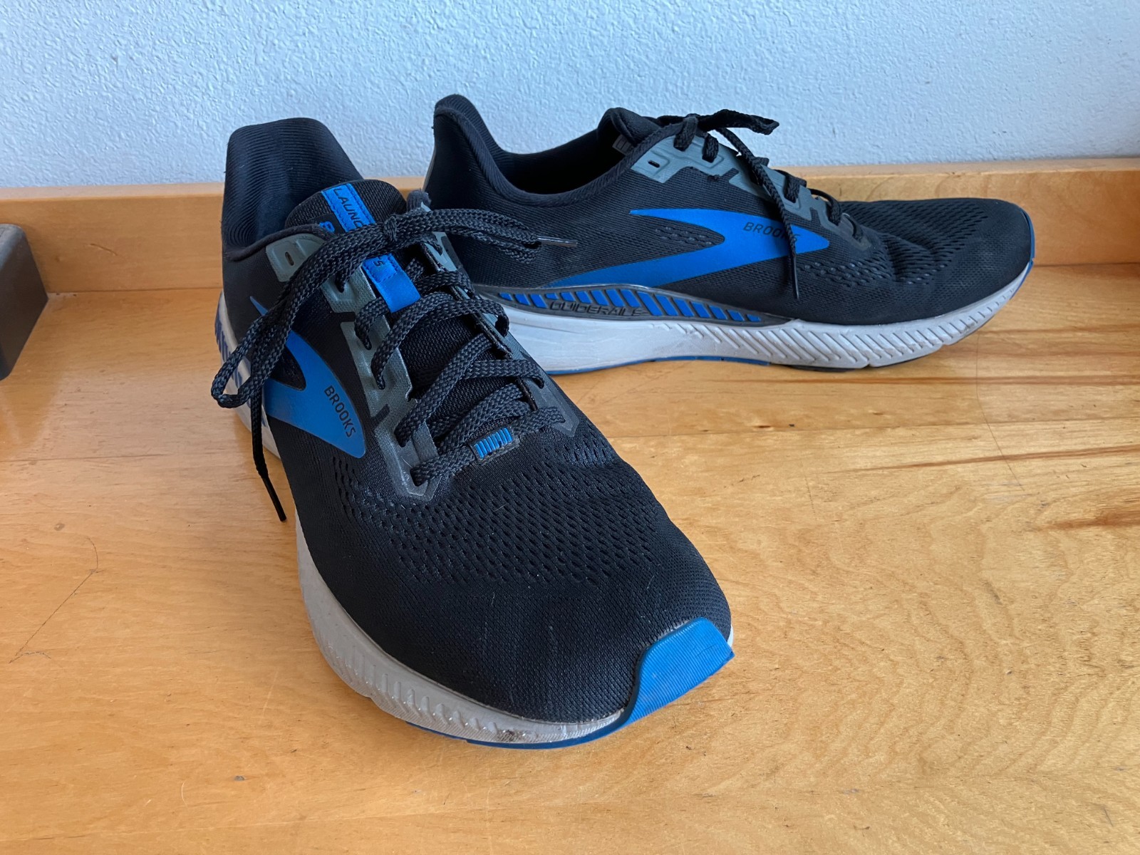 SAOLA Scarpe da corsa Brooks Launch GTS 8 Peacoat Legion blu nero da uomo taglia 13 47 5