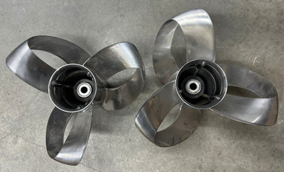 Pair of Sharrow Marine Propeller for Mercury 15 pitch