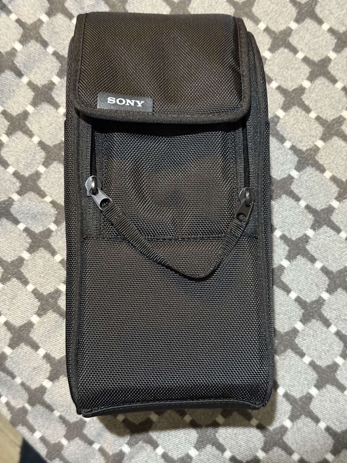 Sony Lens Case (for FE 70-200 f/2.8 Lens)