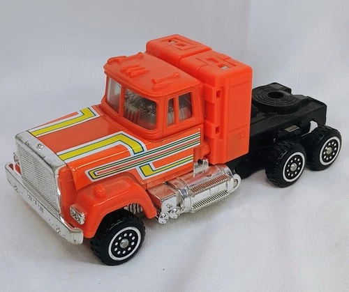 Vintage 1984 Bandai Japan GOBOTS Semi Truck "STAKS"   - 100% COMPLETE EXCELLENT!