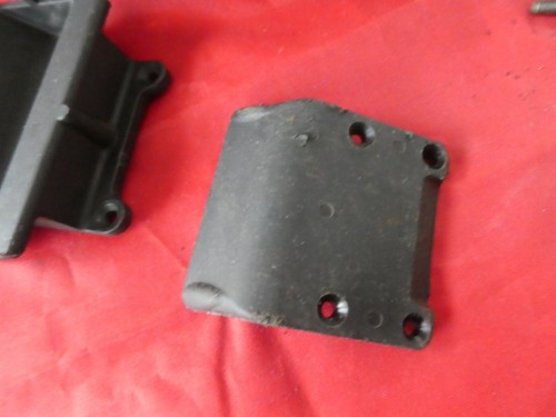 HPI RUSH REAR AA BATTERY HOLDER SCREWS JOB LOT SPARES - Picture 3 of 8