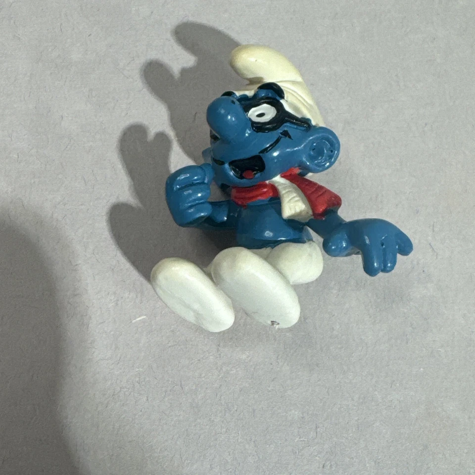 LOT OF 8 VINTAGE SMURFS IN MOTION WITHOUT VEHICLES SCHLEICH - Image 2 of 4