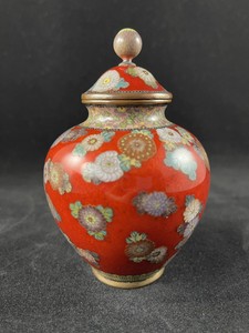 JAPANESE CLOISONNE ENAMEL LIDDED VASE