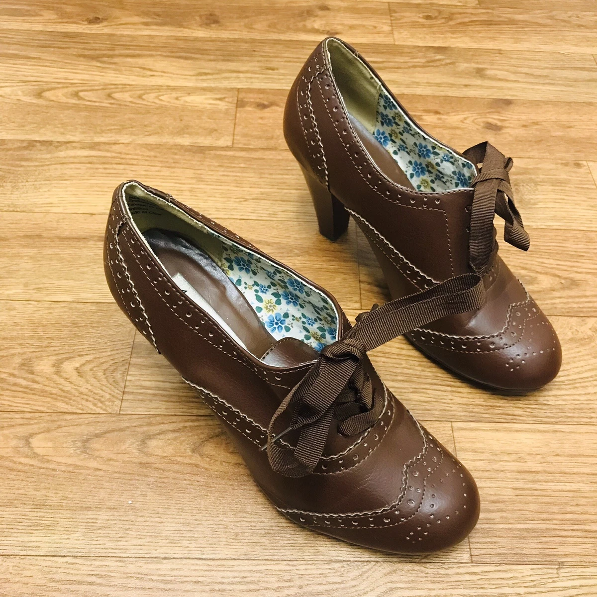 American Eagle Womens 7.5 Ankle Boots Lace Up Heels Brown Wingtip Oxford Shoes