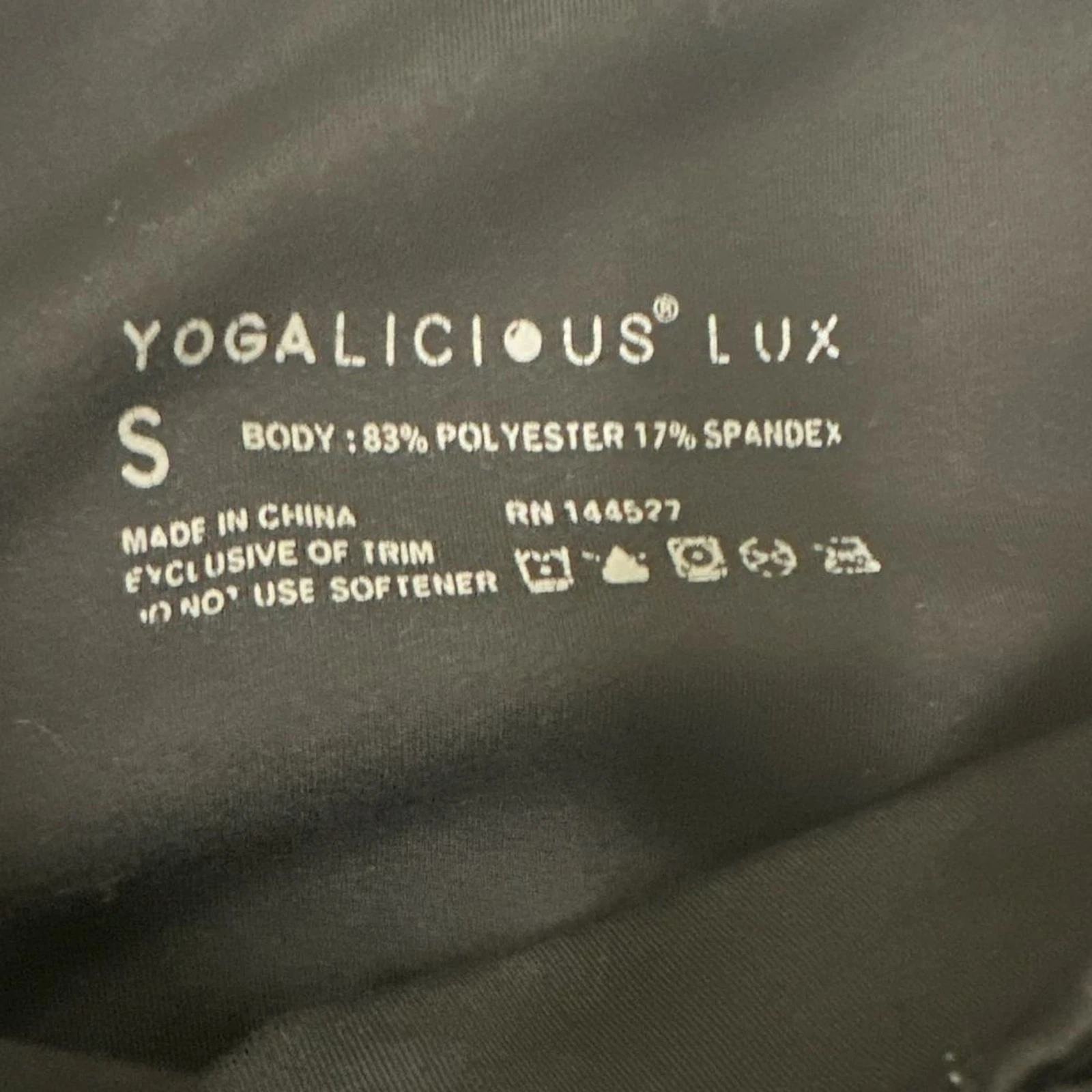 yogalicious luxe 7/8 excellent leggings