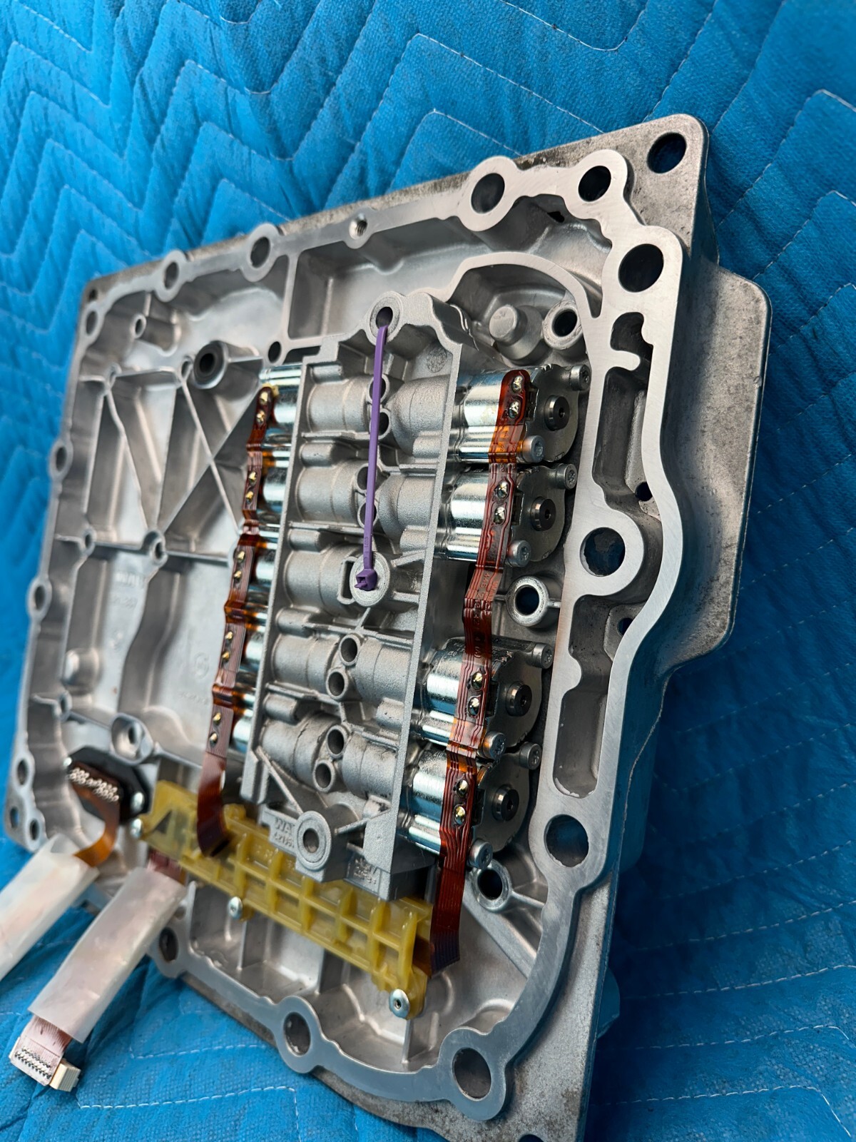 Volvo VNR Valve Bodies With Solenoids 288k 2021 OEM | eBay 