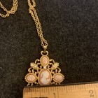 Victorian gold-tone filigree cameo necklace.  Vtg Avon Pink/white 18” Chain — photo 3