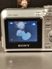 Sony Cyber-Shot DSC-S650 7.2MP Digital Camera Silver Tested Works No Mem Card