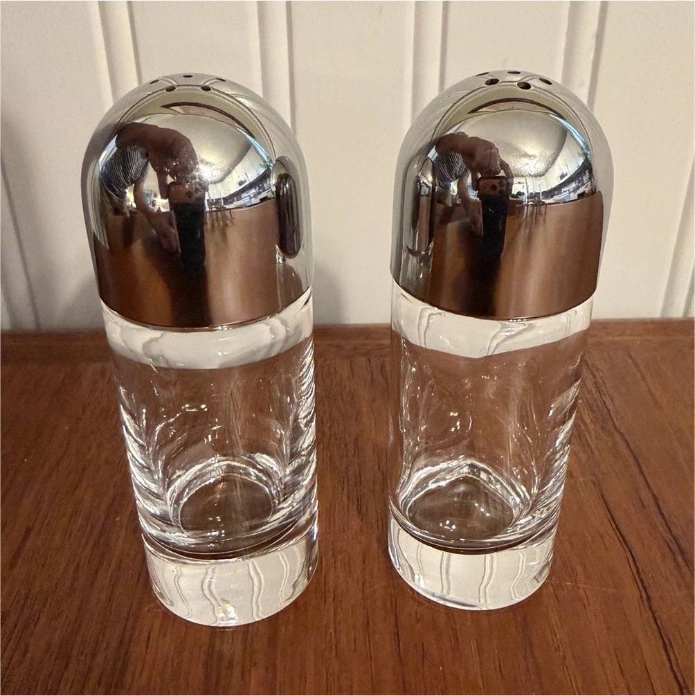 Alessi 5075/5076 Salt & Pepper Shakers Set Clear Glass Silver Metal Lids