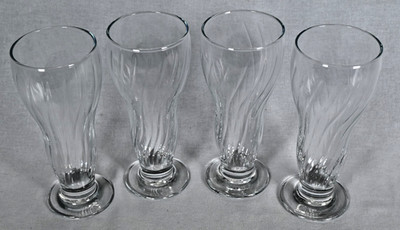 Set of 4 NEW Retro Soda Fountain Footed Glasses Ribbed Milkshake Rootbeer Float