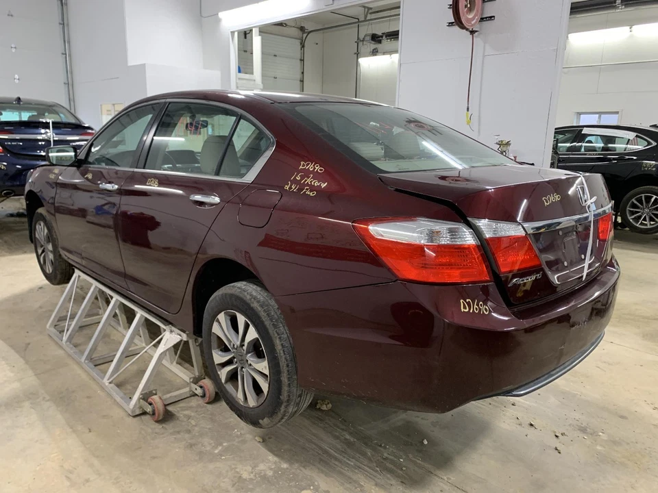 Б/у правая фара в сборе подходит: 2015 Honda Accord Sdn EX-L кожа 2,4 л R. R - Изображение 4 из 4