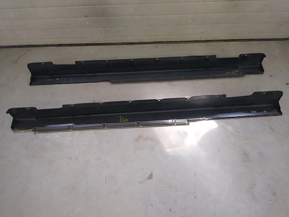 Saab 9-3 CONVERTIBLE Pair Of Rocker Panel Side Skirts Gray Fits 2003-2011 03 04 - Image 2 of 4