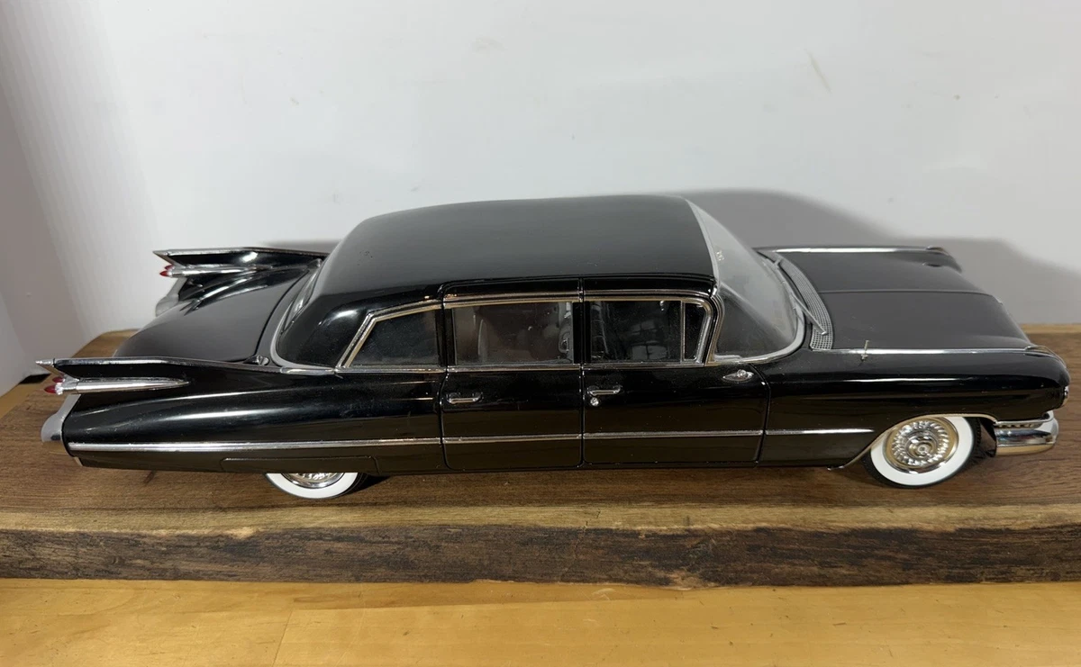 Cadillac 1:18 Scale Diecast Limousines for sale | eBay