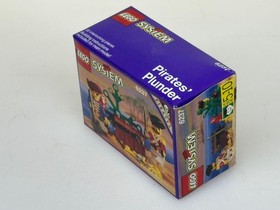 Vintage 1993 LEGO Pirates: Pirates Plunder (6237) - NEW in Sealed Box