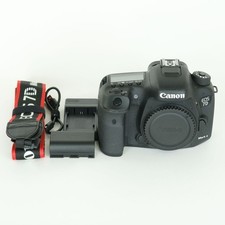 Canon EOS 7D Mark II Digital SLR Camera with EF-S Mount Excellent Condition
