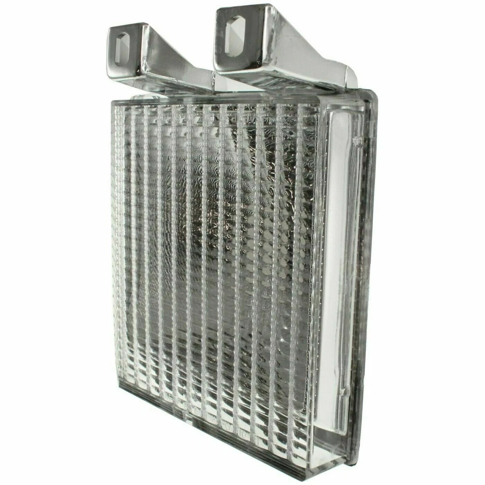 New Park Lamp Lens And Housing Right For 1983-1988 GMC R1500 Suburban GM2521110 - Image 2 of 4