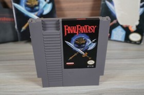 Final Fantasy COMPLETE in box Nintendo NES - TESTED - Missing Map w/ Protector!
