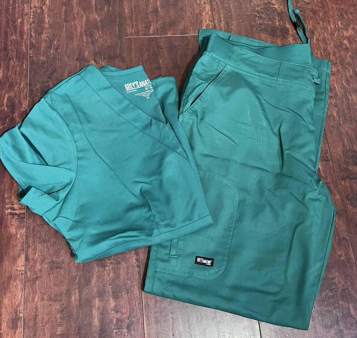 NWOT Grey's Anatomy by Barco Women's Scrub Set Mixed Med Top Large