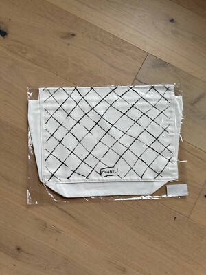 NEW 100% Authentic CHANEL Maxi Classic Flap Dust Bag ICOT4 Camellia
