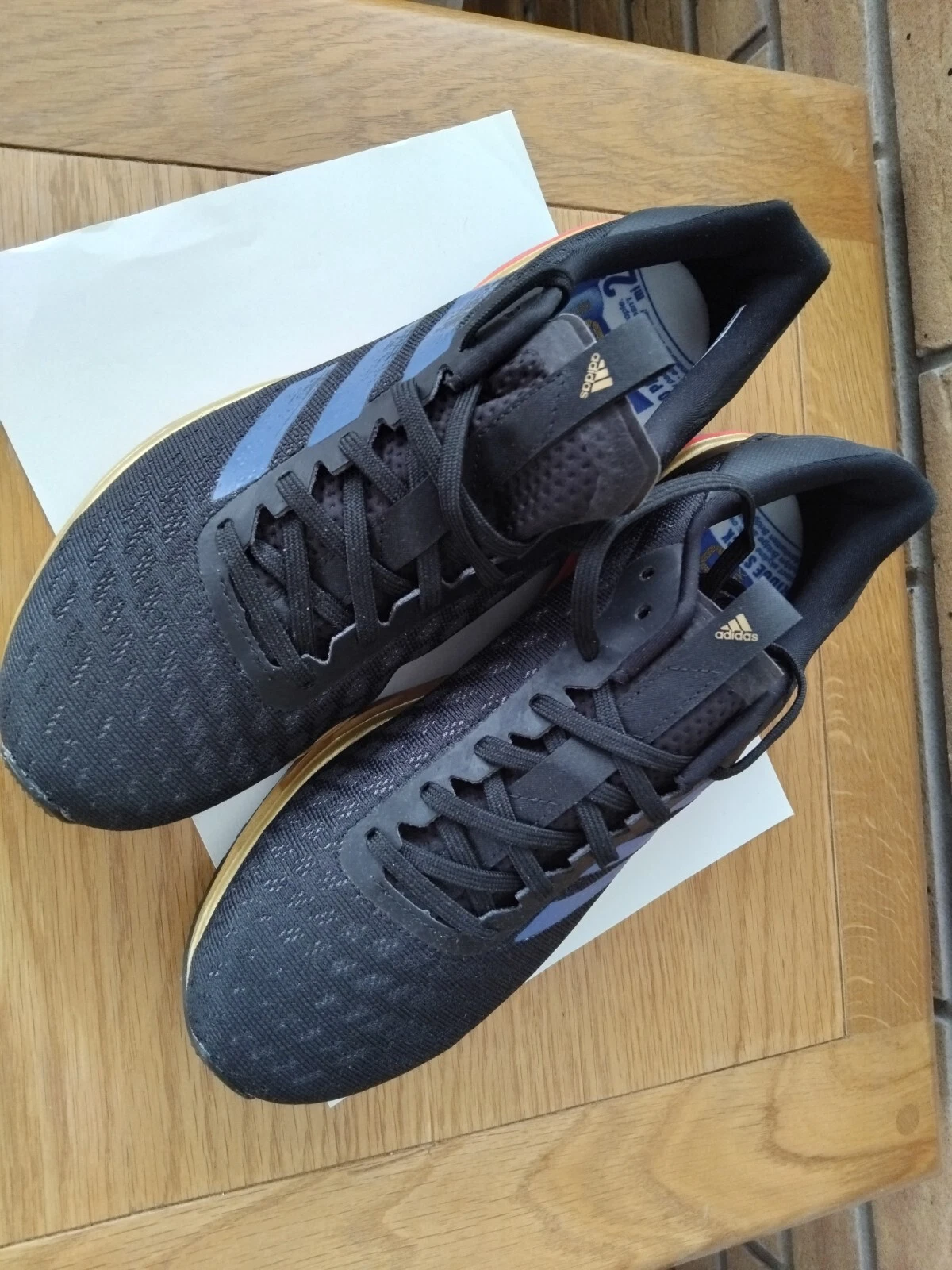 Scarpe da ginnastica running Adidas Lightstrike SL20. Uomo UK 7 5 . Nero Oro Rosa Blu