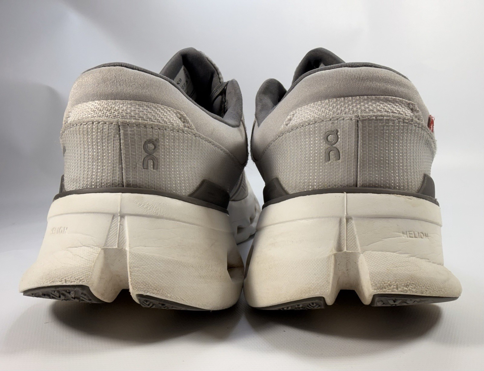 Swiss Engineering Ond Cloud runner 3ME10140622 Me… - image 4