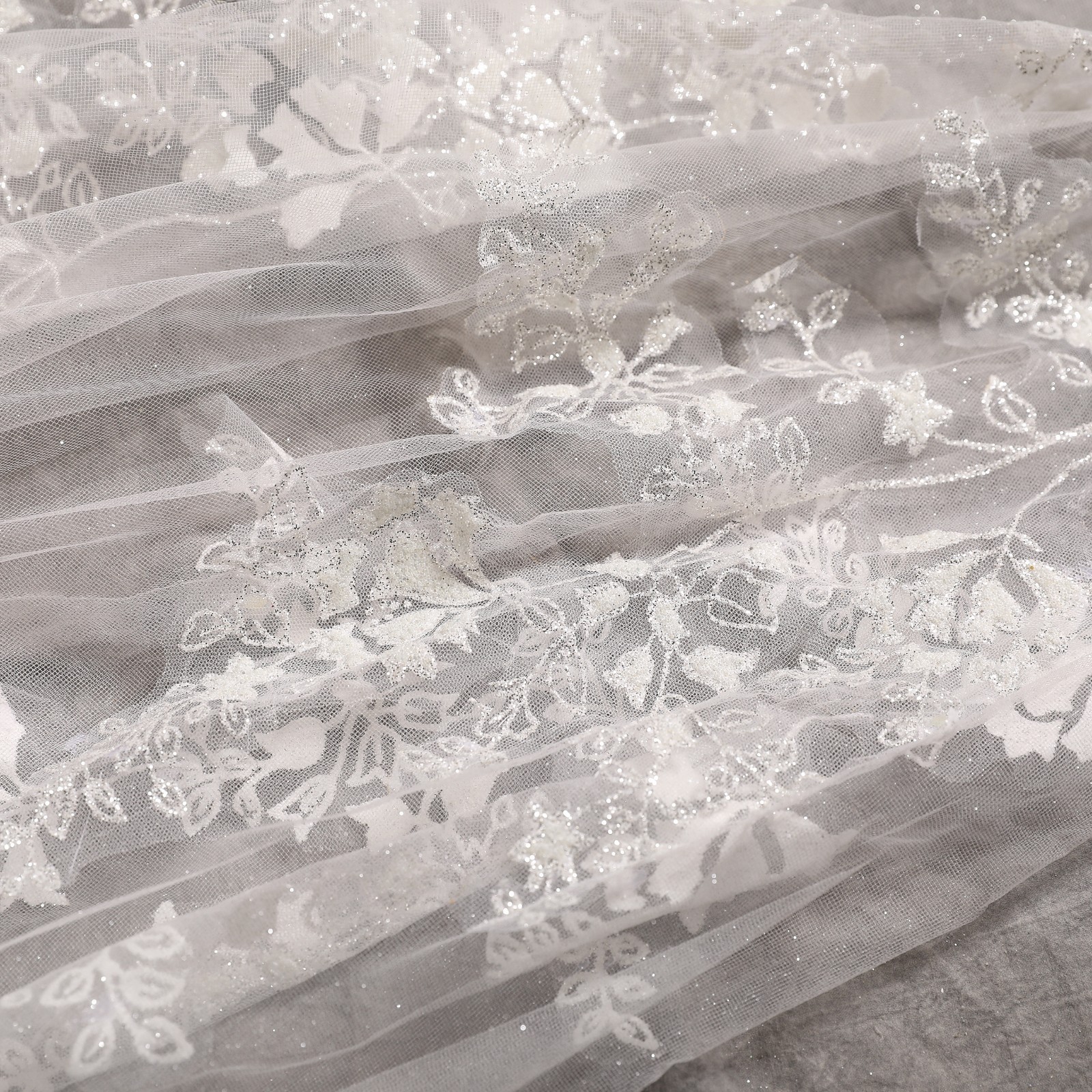 Wedding Veil with Sleeves Tulle Bridal Veil Floral Bridal Veil thumbnail 7