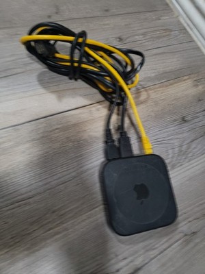 Apple TV (3rd Generation) A1469 HD Media Streamer   Untested- W Cords