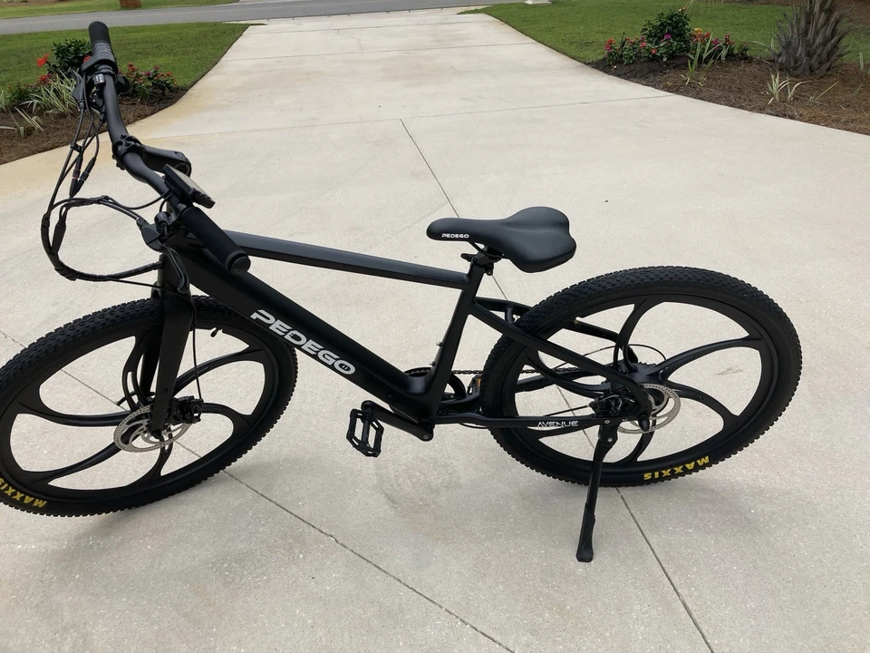 Bicicleta elétrica que é pouco usada e muito bom estado e comprada no Natal - Imagem 2 de 4