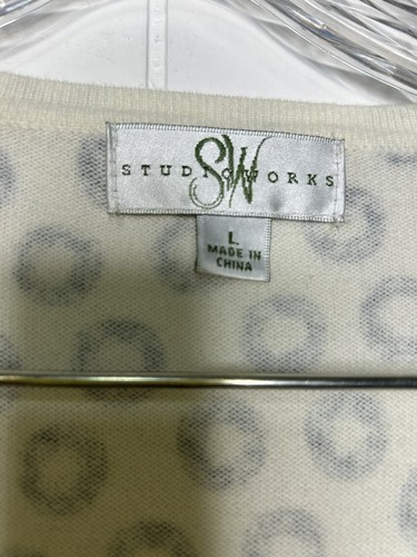 Studio Works Button Up Top Women's Size Large Circles Silver Buttons NWT - Picture 6 of 6