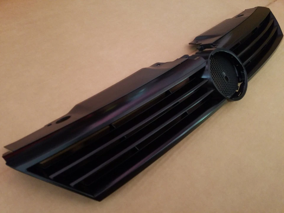 Parachoques delantero negro parrilla superior para VOLKSWAGEN JETTA SEDAN 2011-2014 NUEVO Foto 4 de 4