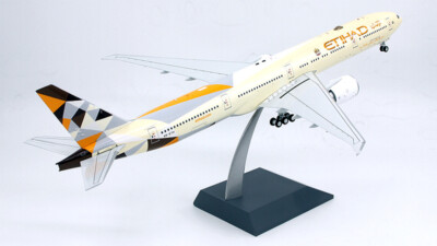 INFLIGHT Etihad Airlines FOR BOEING 777-300ER A6-ETH 1:200 plane