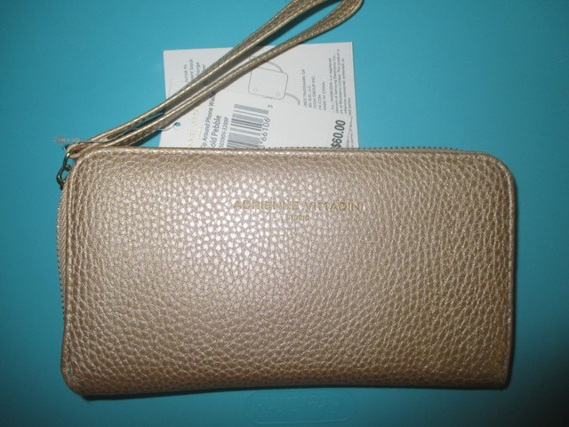 adrienne vittadini charging wristlet wallet
