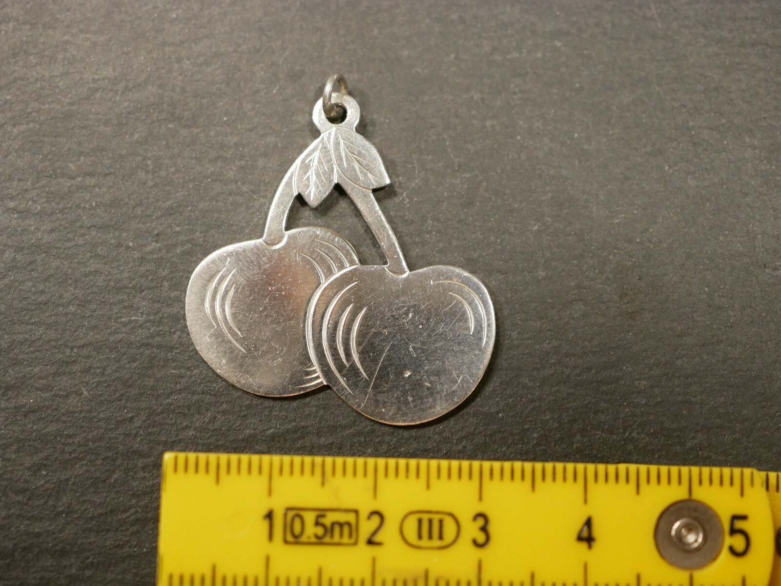 Great 830 S Silver Pendant Cherry Fruit Thin Light Vintage Retro Oryginalne, nowe wydanie
