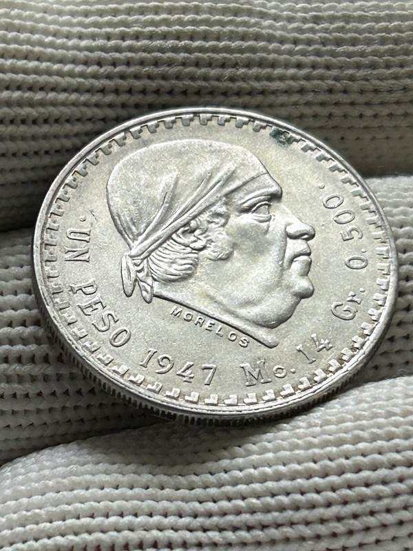 Mexico 1947 Un Peso Silver Coin 50% Silver