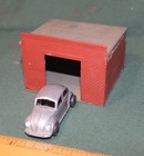 House Residential Home 2-Story Yellow Wood & Garage w/VW Bug- HO Scale — photo 8