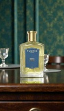 Neroli Voyage Floris - una fragranza unisex 2019