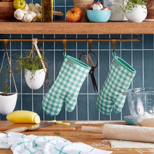 Gingham Oven Mitt 2-Pack Set, Aqua Sky, 7"x13" π - Picture 5 of 5