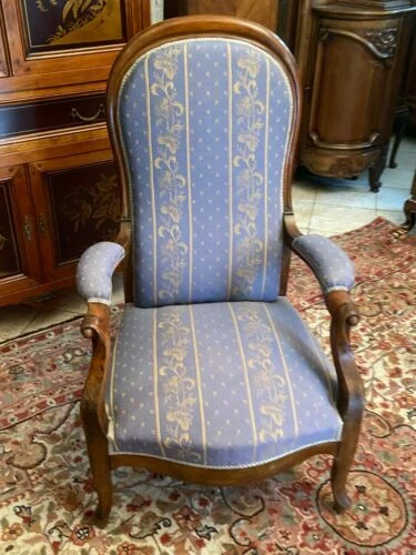 Fauteuils du XIXe siècle Louis Philippe en noyer