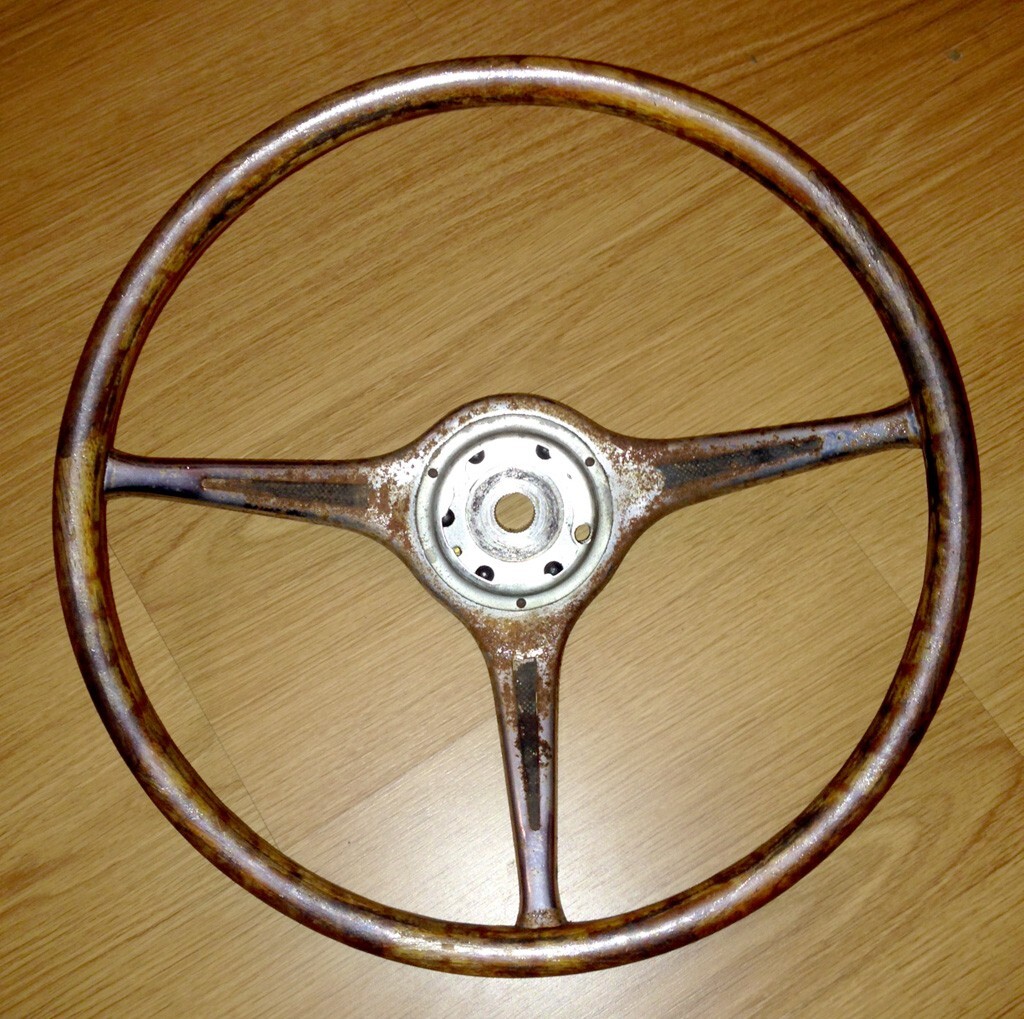 Wood Steering wheel restoration; Nardi, Porsche, Ferrari, Maserati, Lamborghini