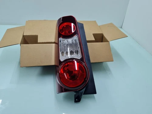 Enjoliveur Inf Feu Arriere Gauche pour CITROEN BERLINGO COMBI * 2012 159550 - Imagen 1 de 3