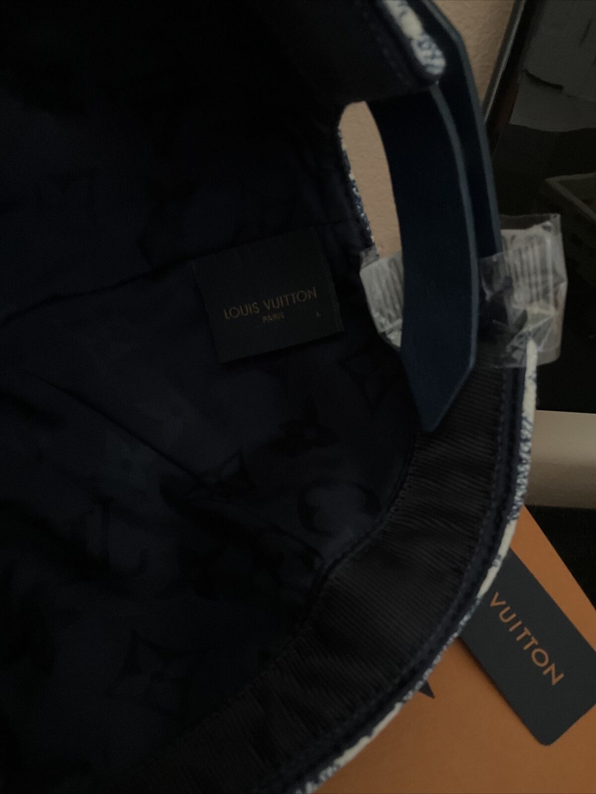 Brand NEW Louis Vuitton Monogram Jacquard Denim Cap, Women Size L, M7028L