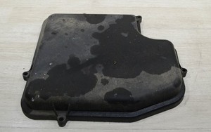 VW Passat 3BG Variant 2000 Deckel Abdeckung Motor Steuergerät #144474-E365