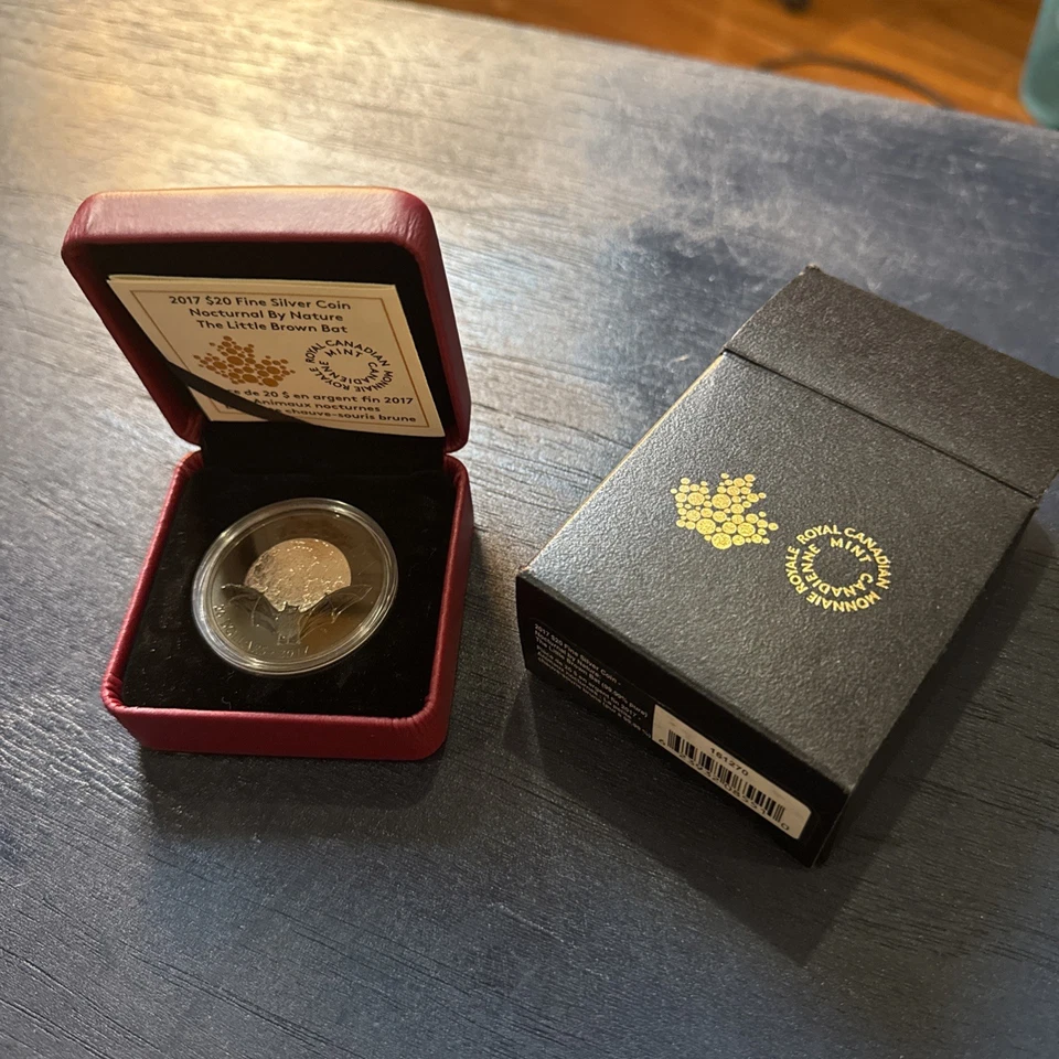 2017 $20 Canada Black Brown Bat 1oz Silver Round BOX/COA B293 - Image 2 of 3