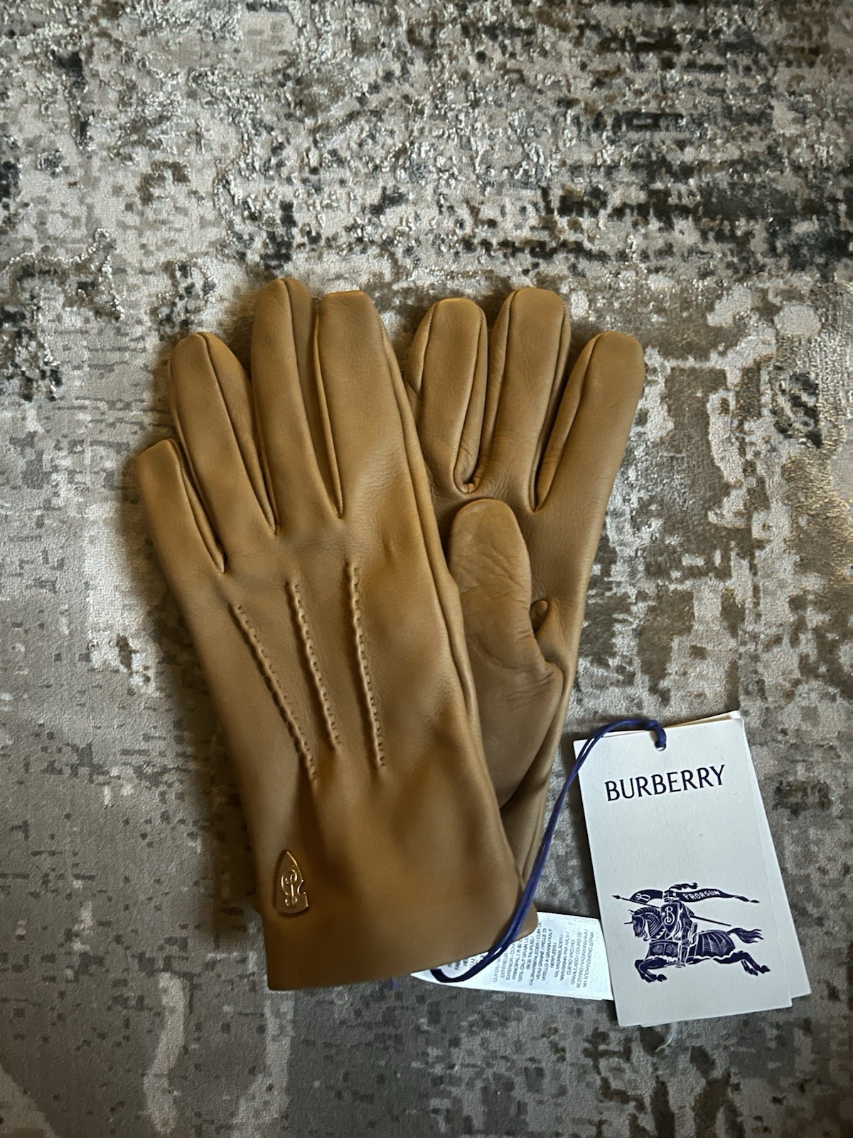 Burberry Shield Gloves