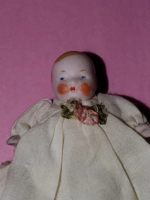 Antique Bisque doll 　Cat C Hertwig社 Antique Bisque doll Cat C Hertwig社 Antique Bisque doll Cat C