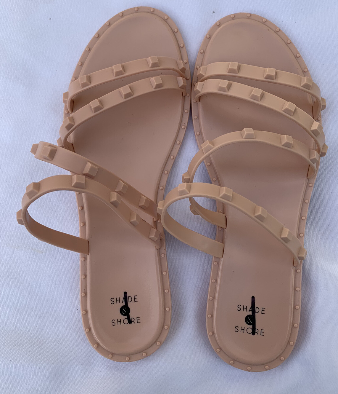 jelly studded slides