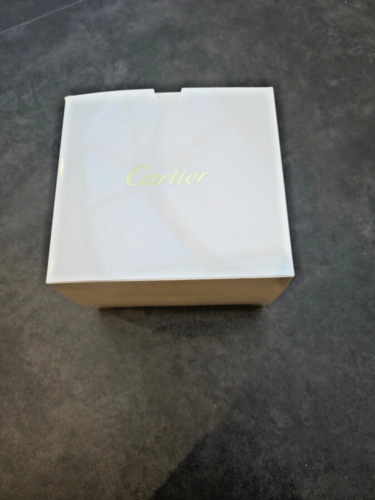 Cartier Red Collectors Watch Box Set Ref: COWA0043 + Booklet set - Picture 5 of 5