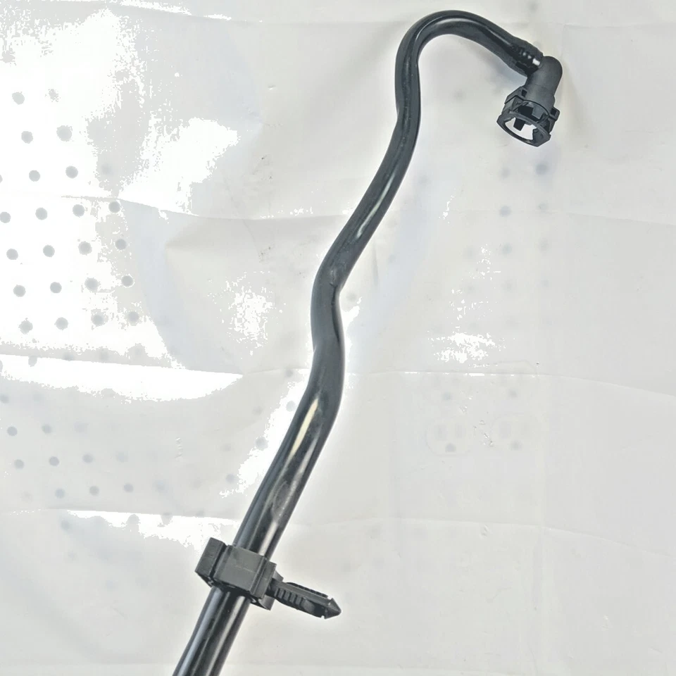 Manguera de ventilación de bote de vapor GM 15086768 Chevrolet Tahoe GMC Yukon Cadillac Escalade Foto 2 de 4