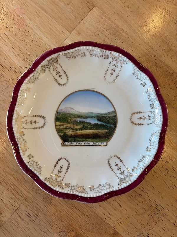Vintage "Lake Eden" in Eden Mills Souvenir Collectible 7" Plate Gold- Trimmed